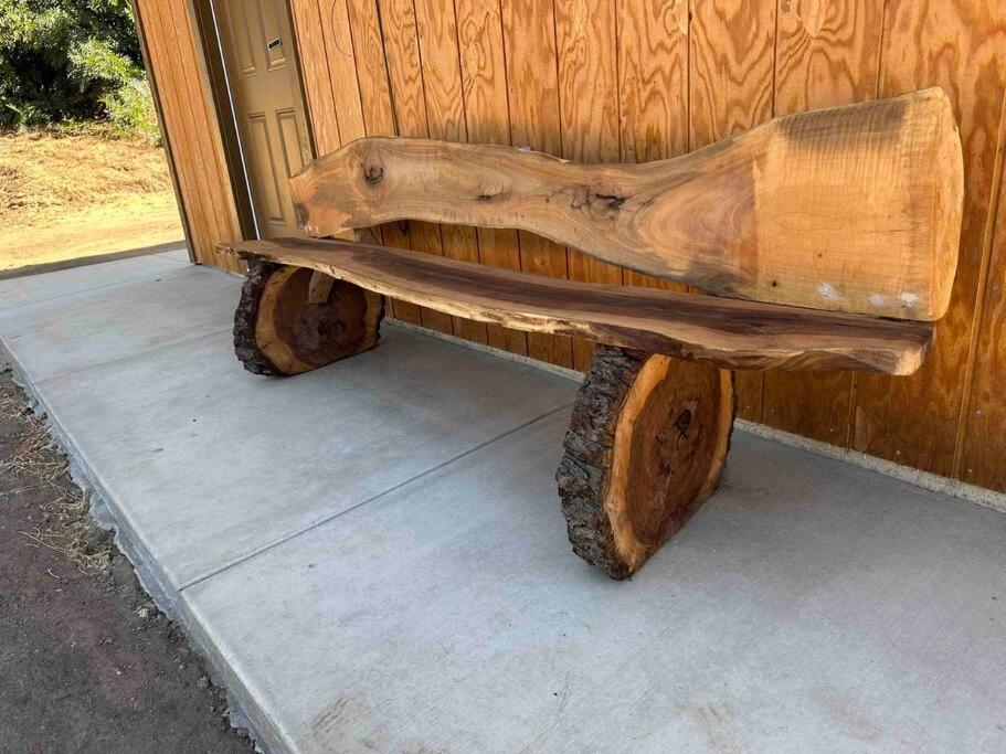 Walnut * Badger